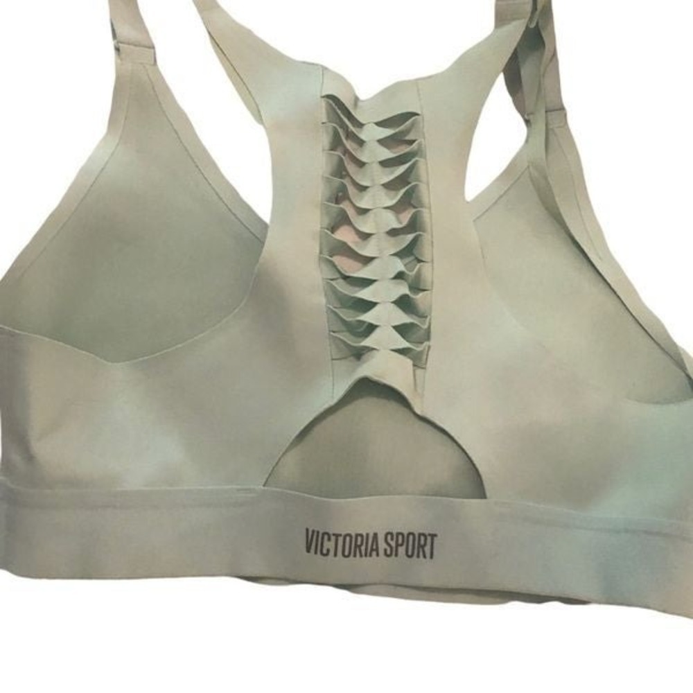 Victoria Secret Sport Mint Green Adjustable Sports Bra with Back Cutout Design - Picture 2 of 4
